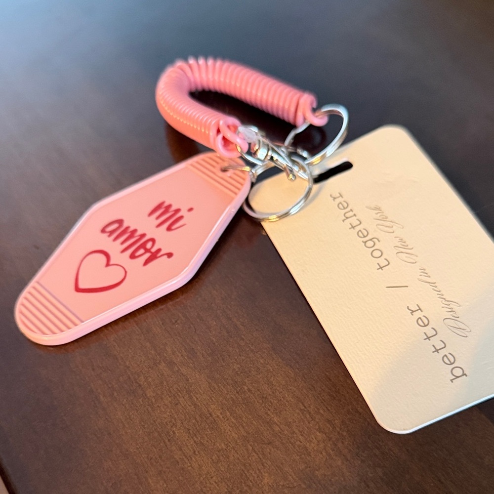Better Together Pink 'Mi Amor' retro hotel key Keychain/Bag Charm-NWT